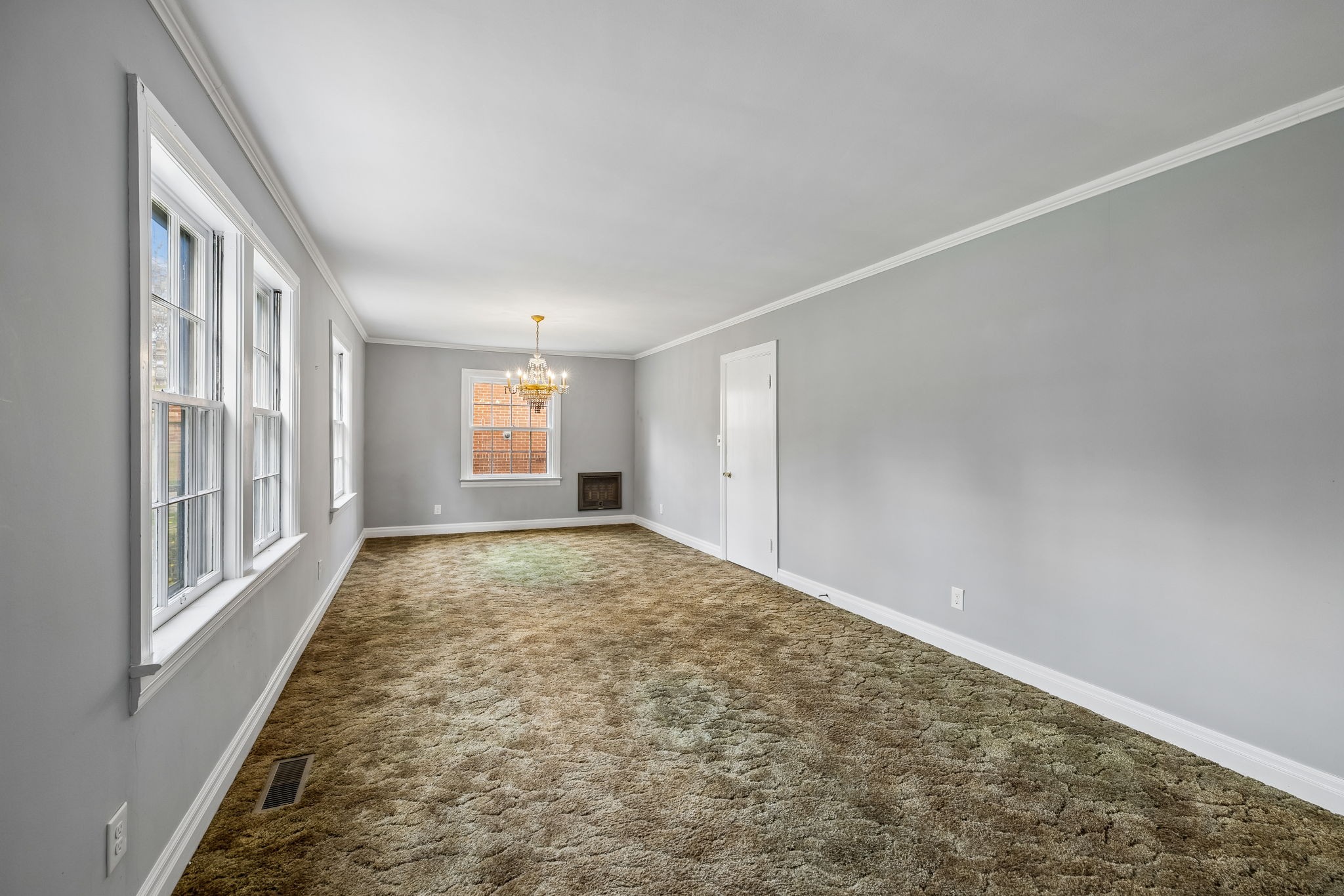 1022 Rolling Fields Cir