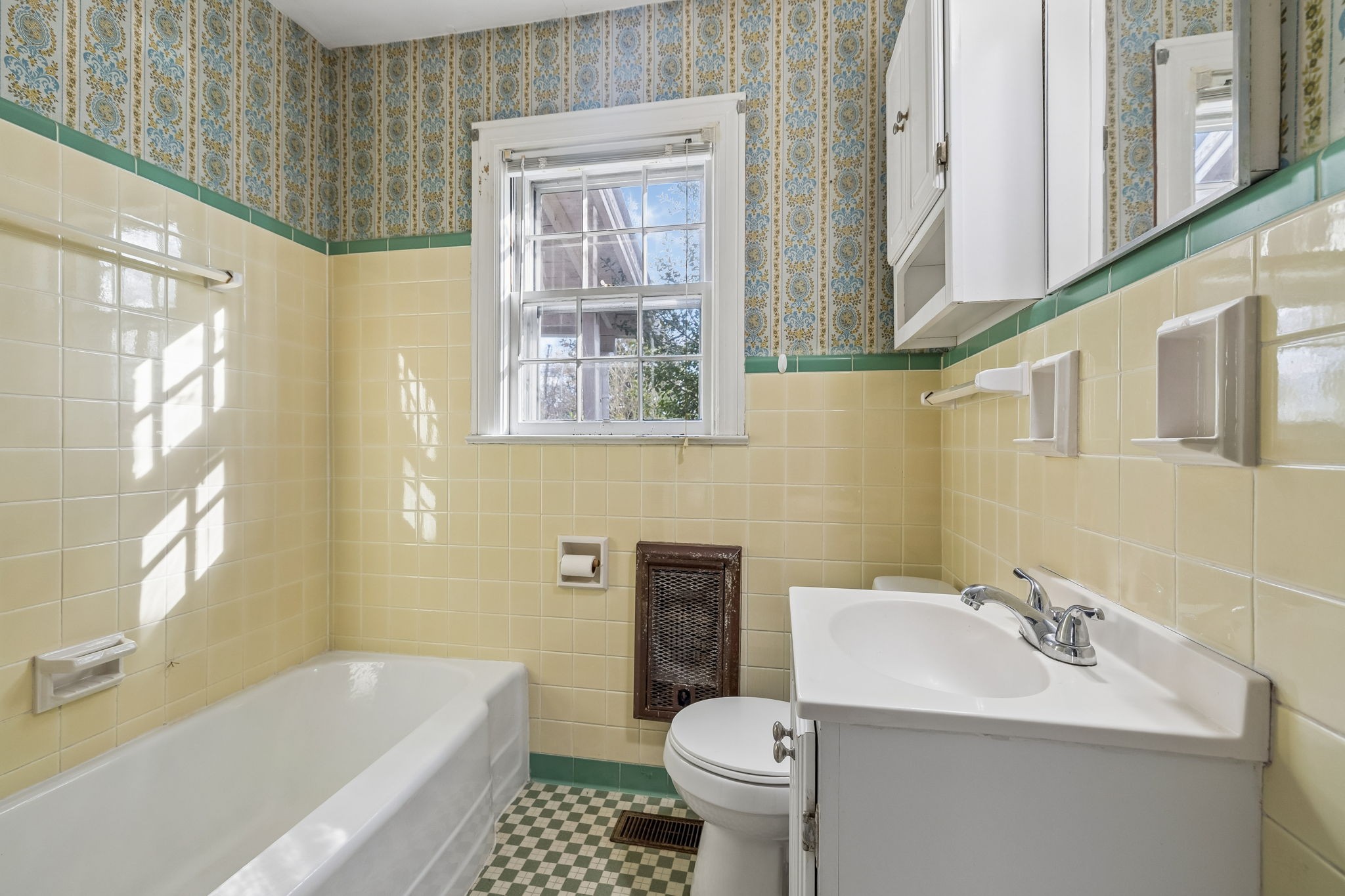 1022 Rolling Fields Cir