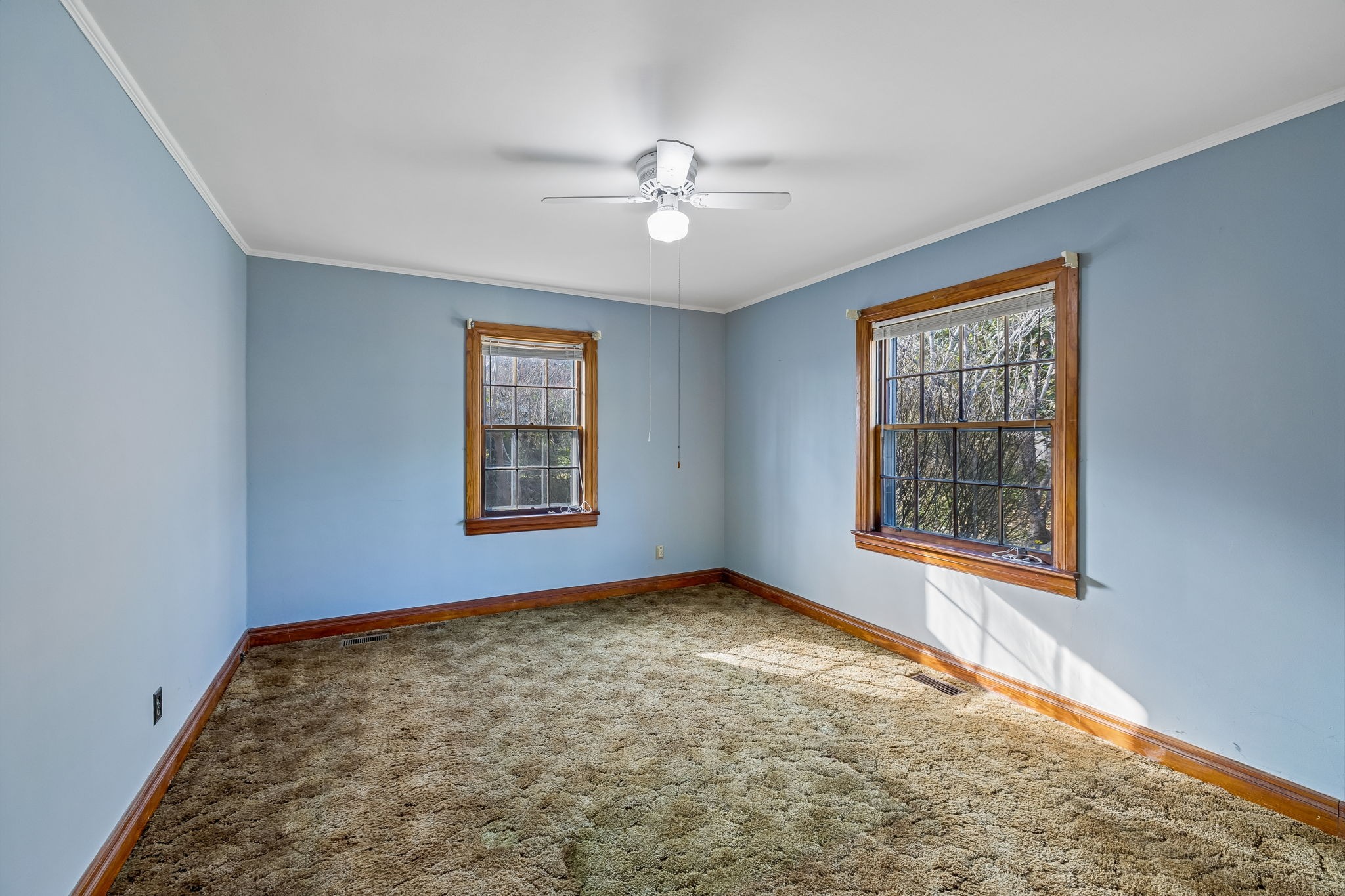 1022 Rolling Fields Cir