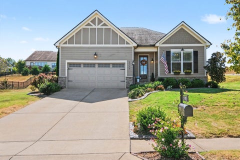 Photo of 2700 Nottingham Dr, Columbia, TN 38401 (MLS # 3610130)