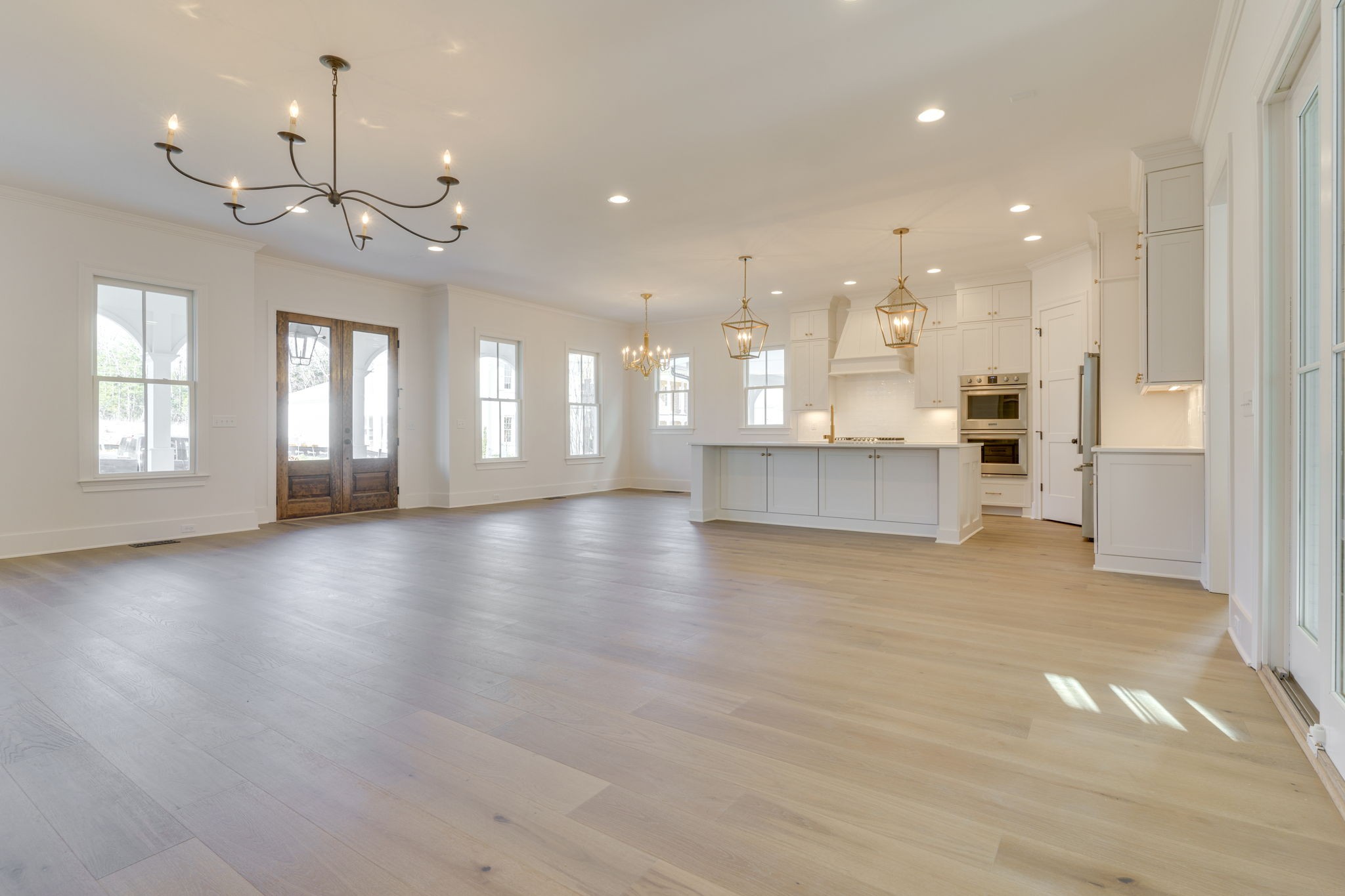 Photo 10 of 68 of 1228 Luckett Rd house