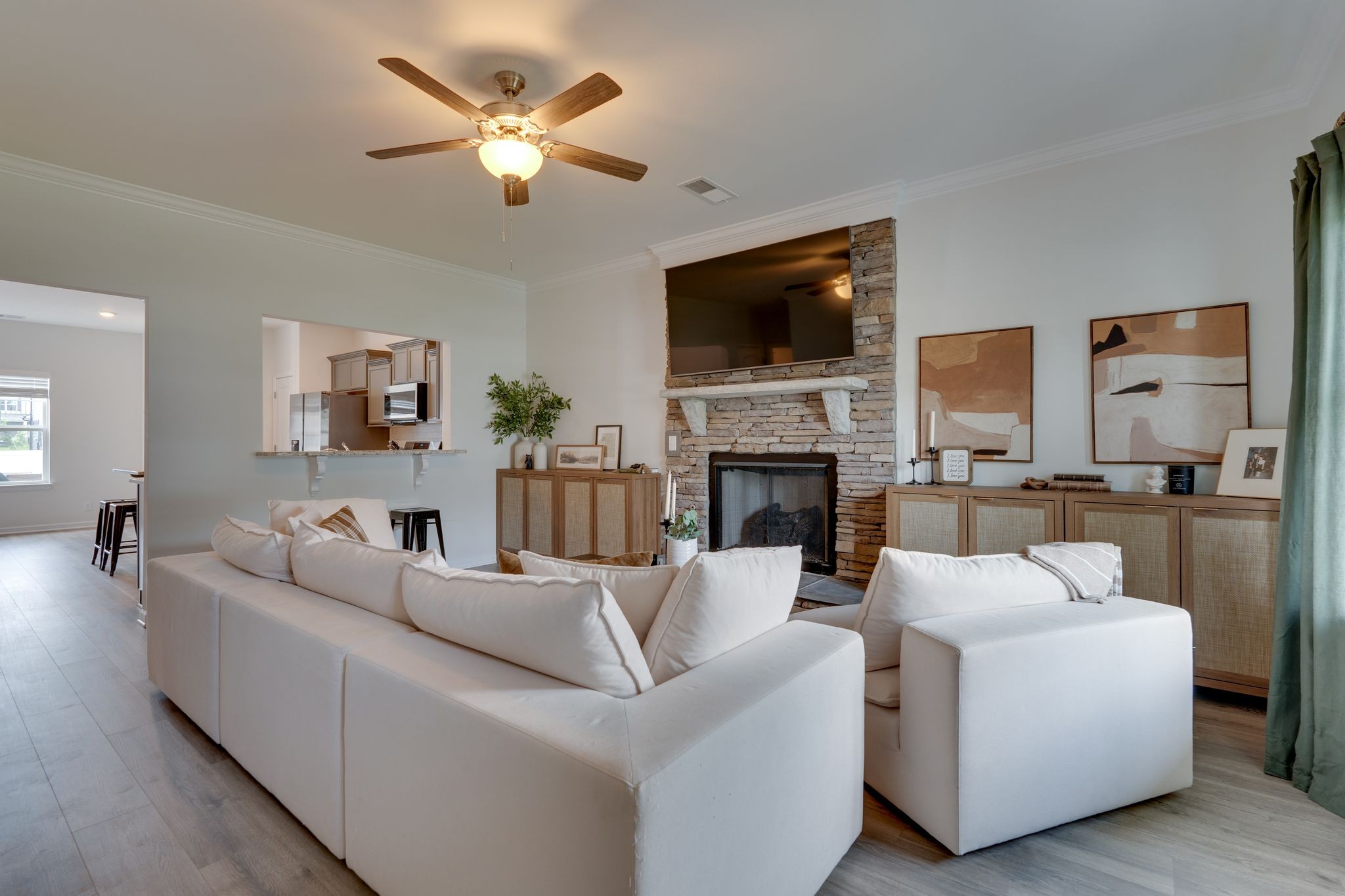 3229 Chatfield Dr