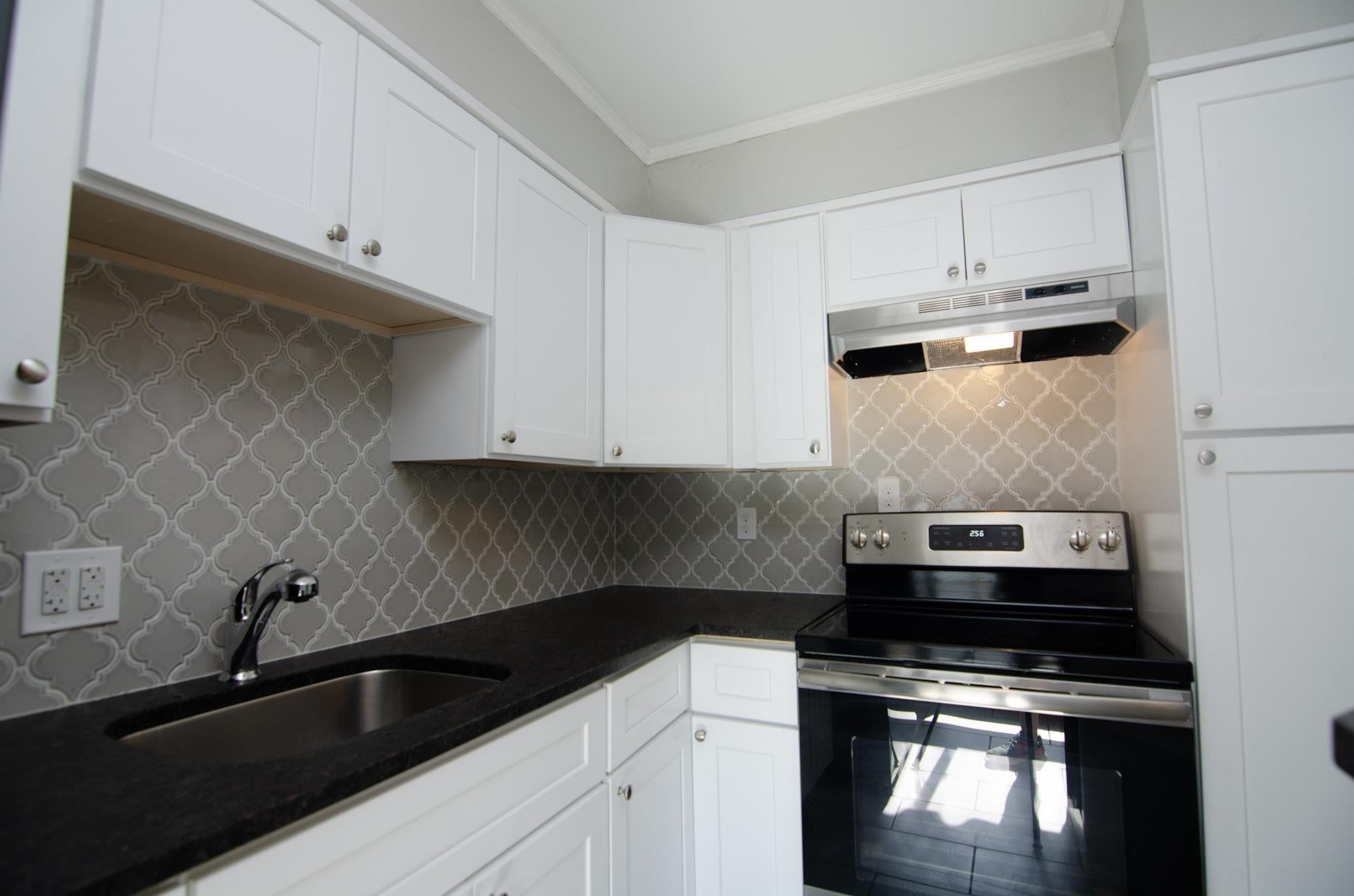 201 Acklen Park Dr 19