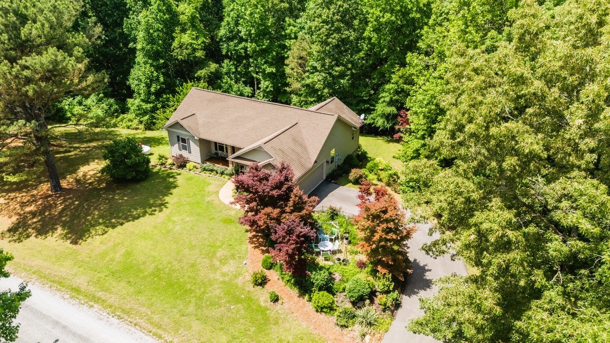 306 Riverwood Dr