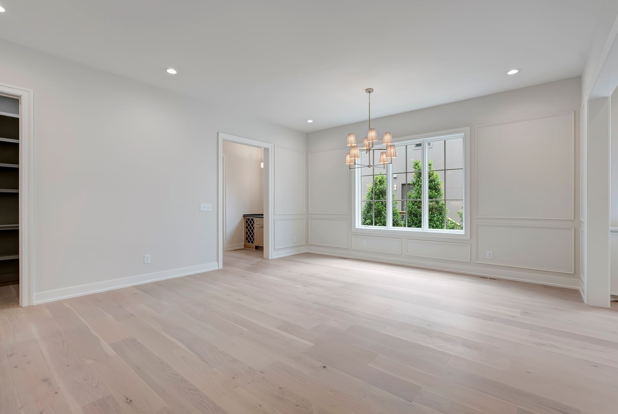 2913 Vaulx Ln