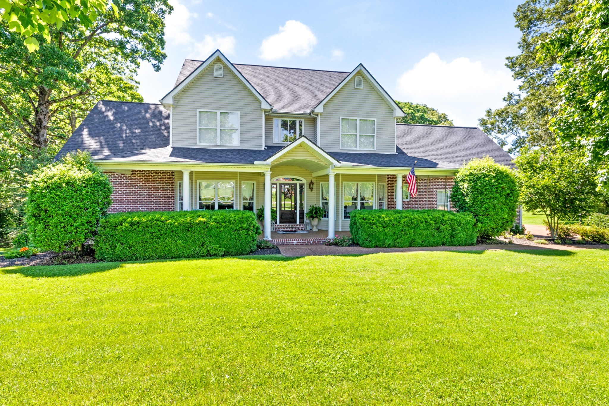1000 Bradby Dr