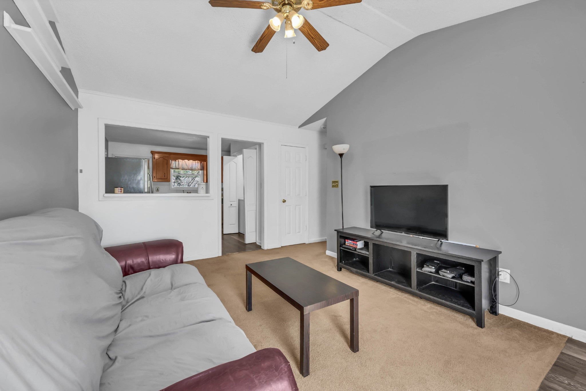 1036 Bush Ave