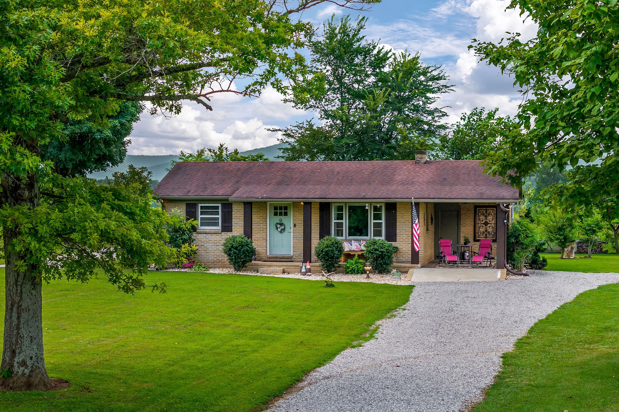 1032 Hills Creek Rd