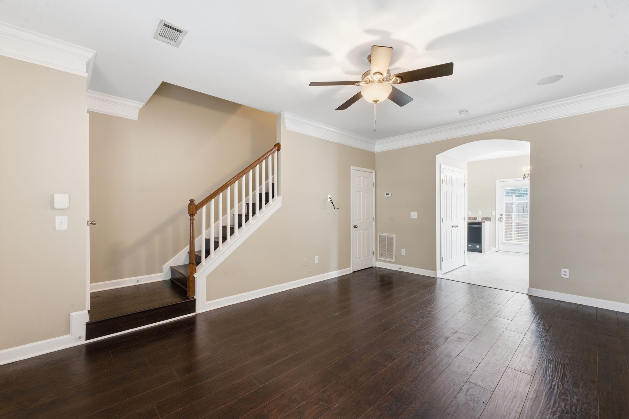 105 4th Ave 503 - Photo 4
