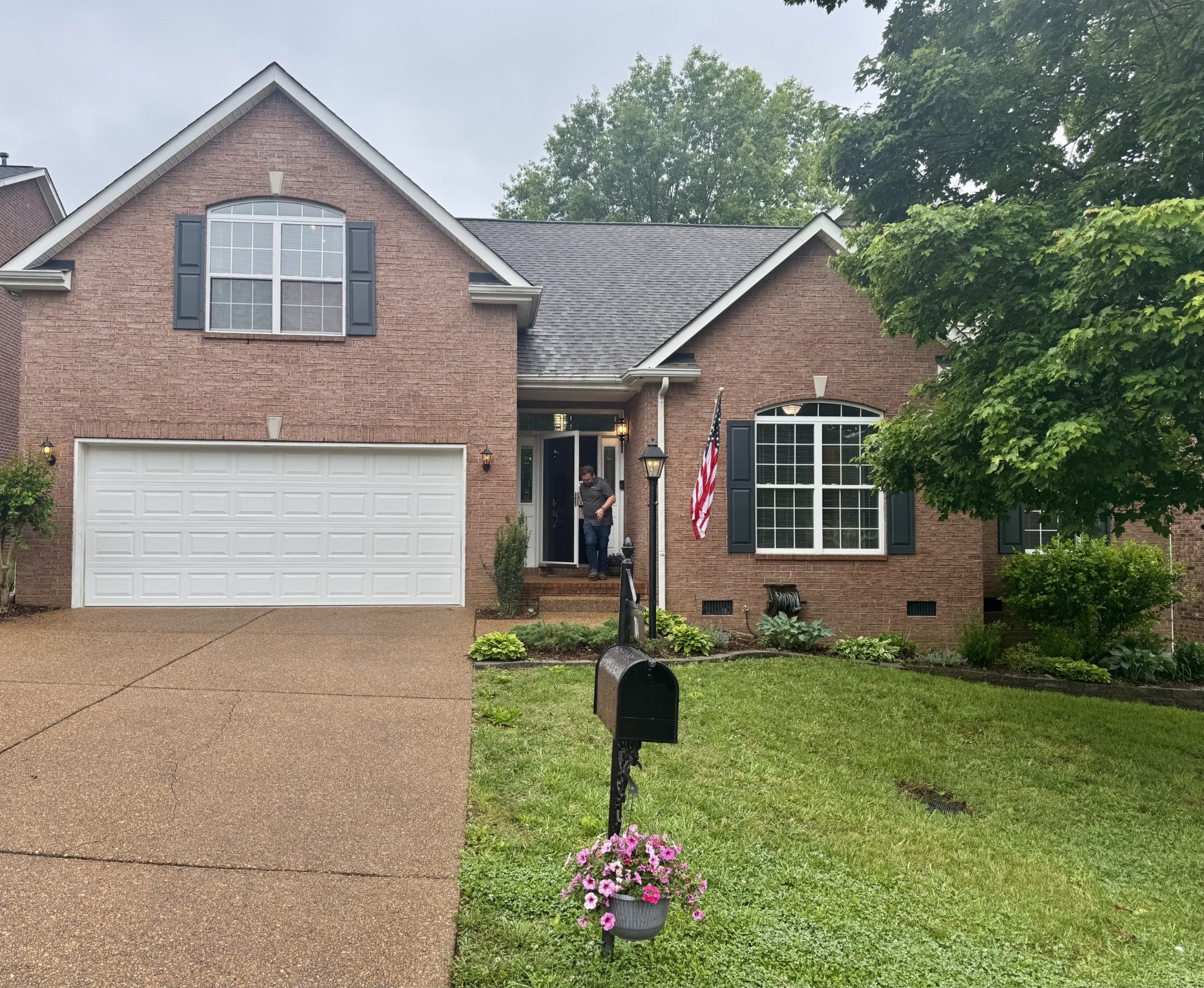 4-bed listing at 704 Sherbrooke Ct, Nashville