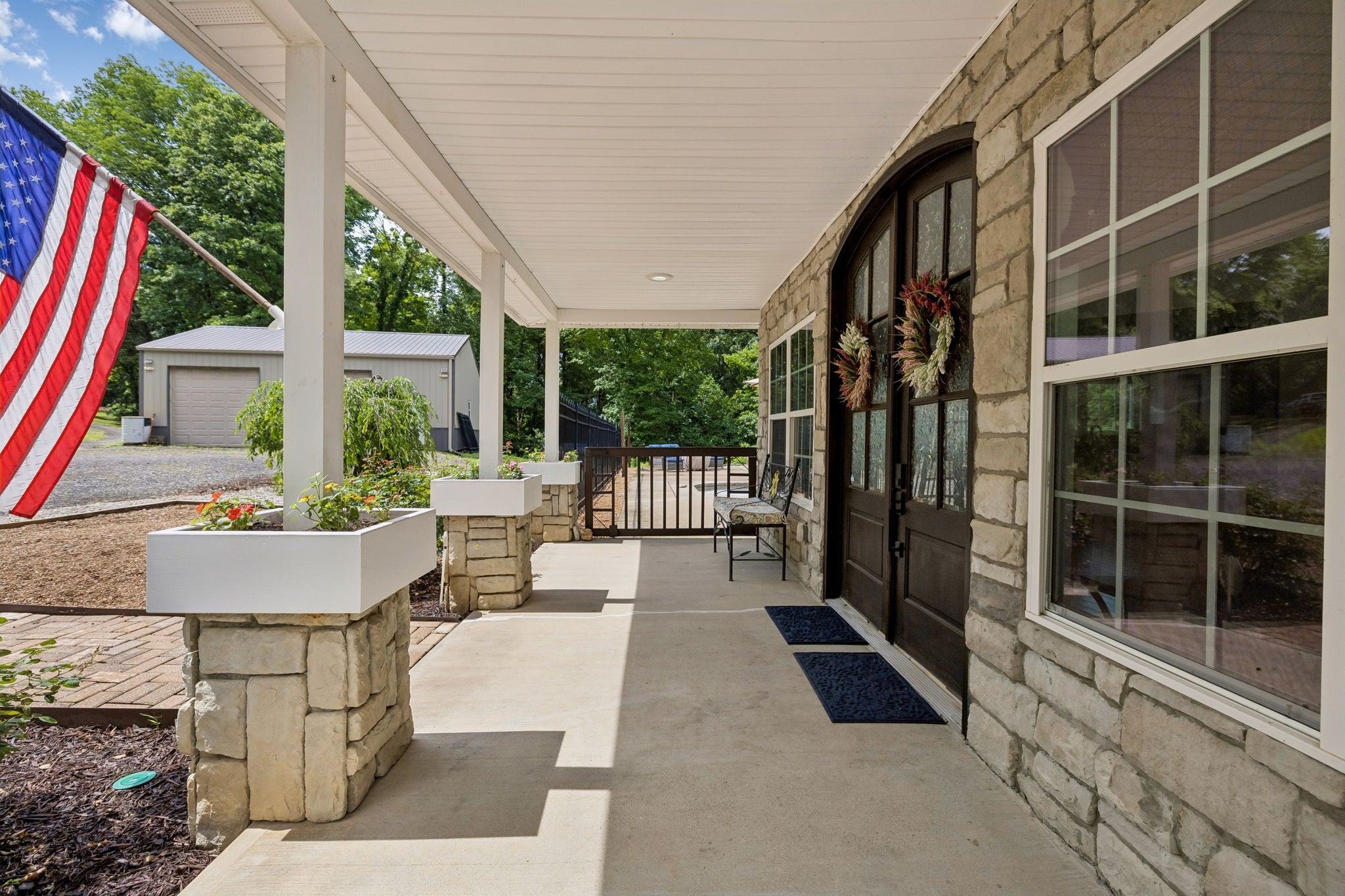 7916 E Plunders Creek Rd