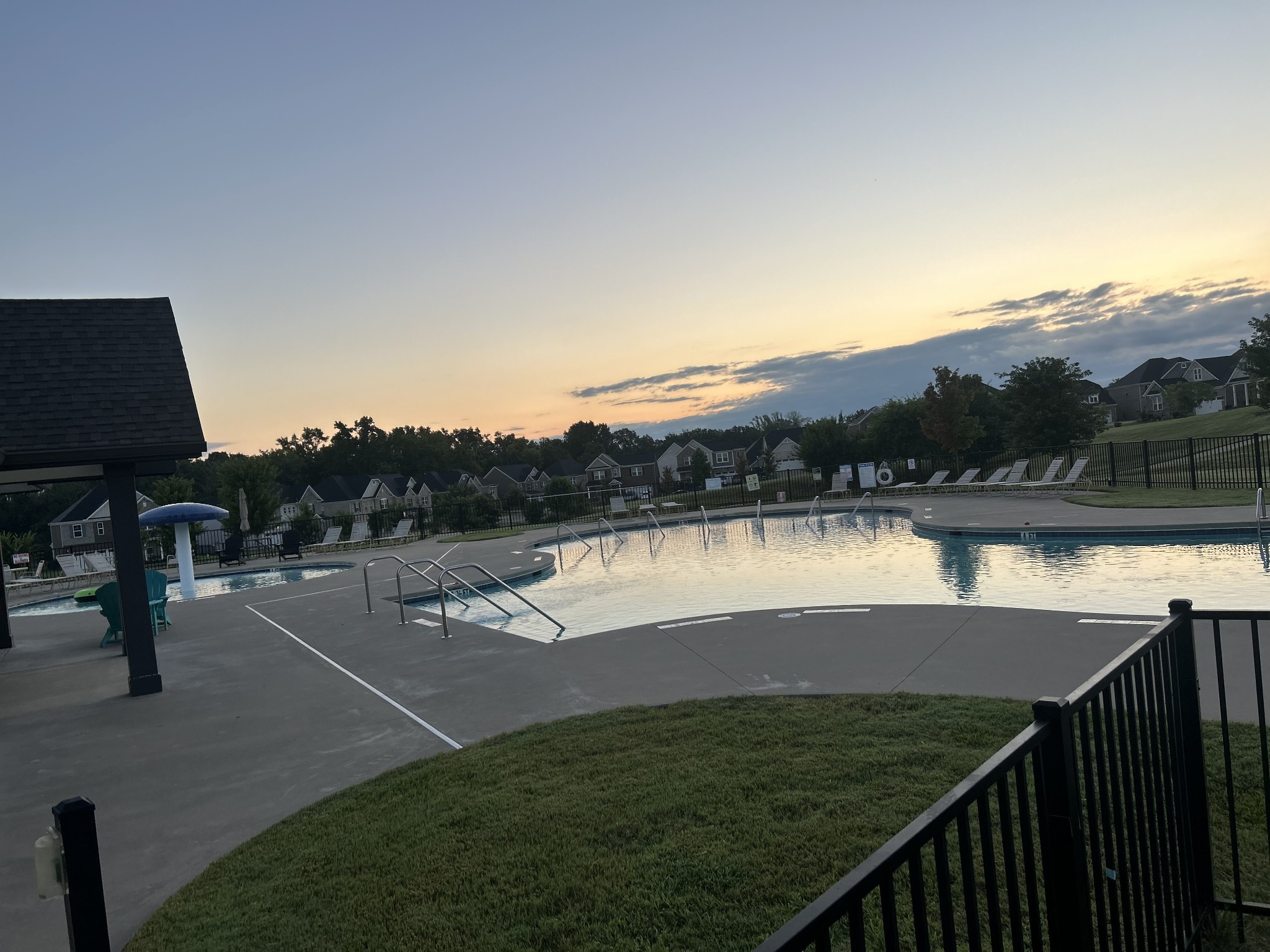 Hermitage, Tennessee 37076, United States, 3 Bedrooms Bedrooms, ,3 BathroomsBathrooms,Residential,Active,184579