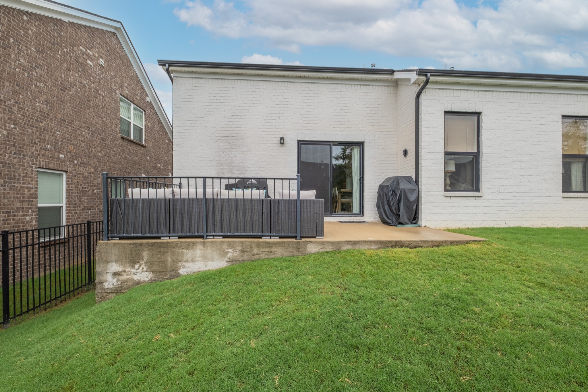 Hermitage, Tennessee 37076, United States, 3 Bedrooms Bedrooms, ,3 BathroomsBathrooms,Residential,Active,184579