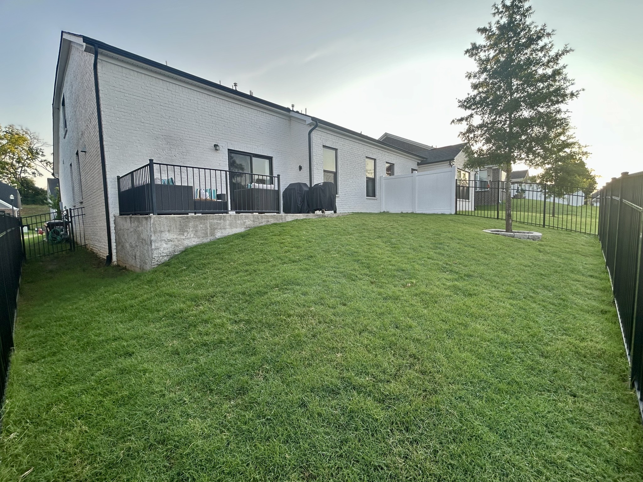 Hermitage, Tennessee 37076, United States, 3 Bedrooms Bedrooms, ,3 BathroomsBathrooms,Residential,Active,184579