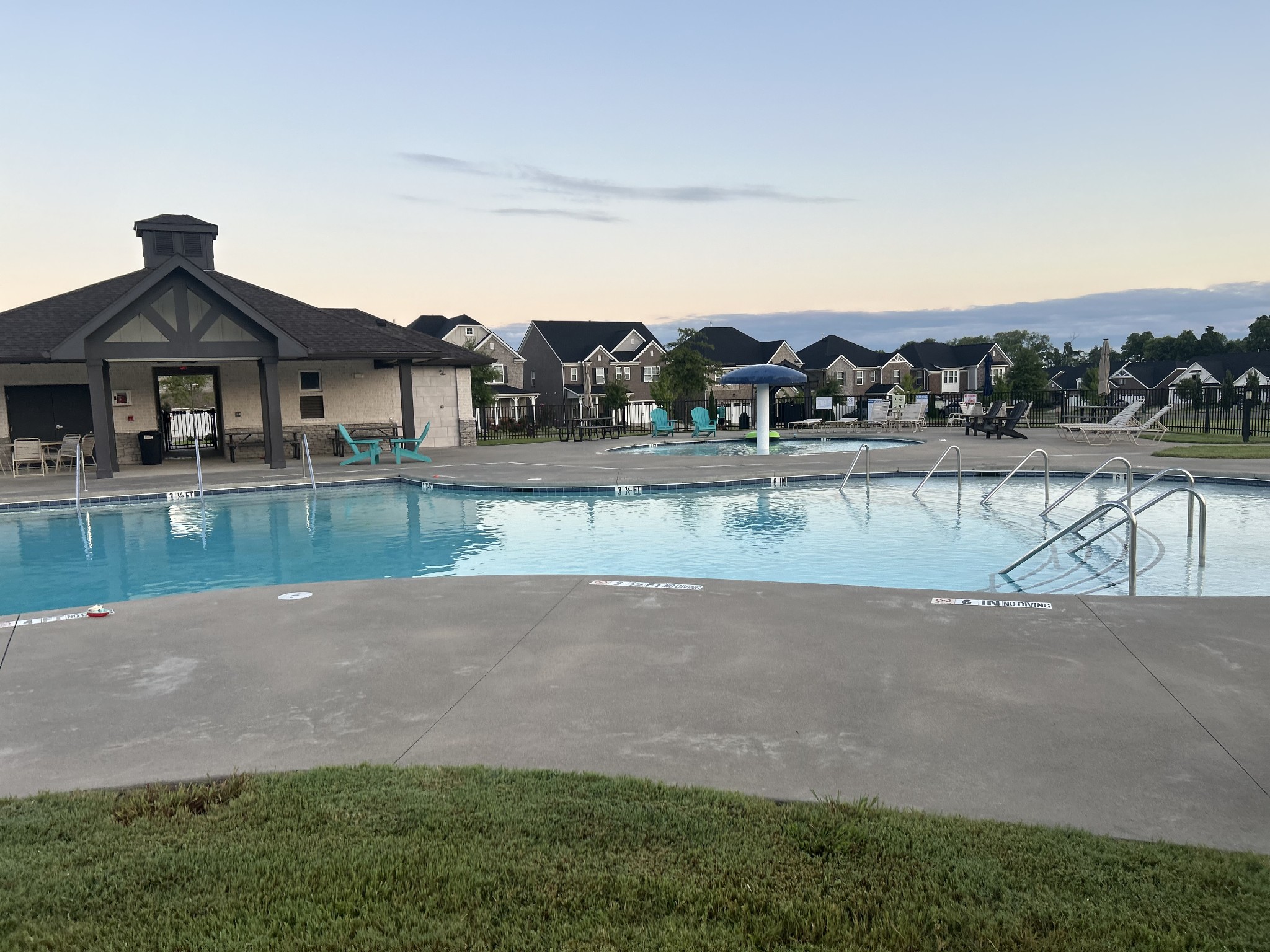 Hermitage, Tennessee 37076, United States, 3 Bedrooms Bedrooms, ,3 BathroomsBathrooms,Residential,Active,184579