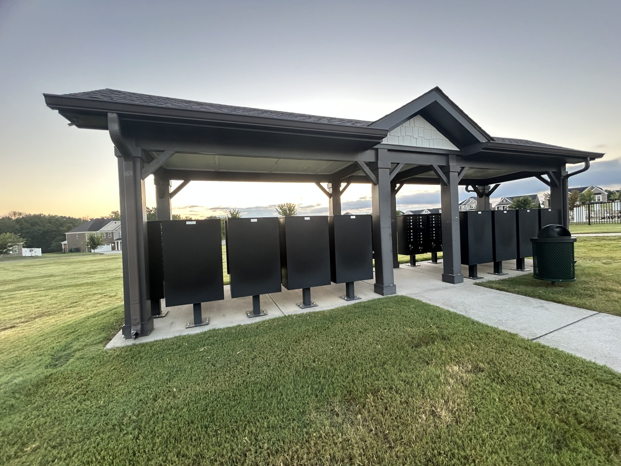 Hermitage, Tennessee 37076, United States, 3 Bedrooms Bedrooms, ,3 BathroomsBathrooms,Residential,Active,184579