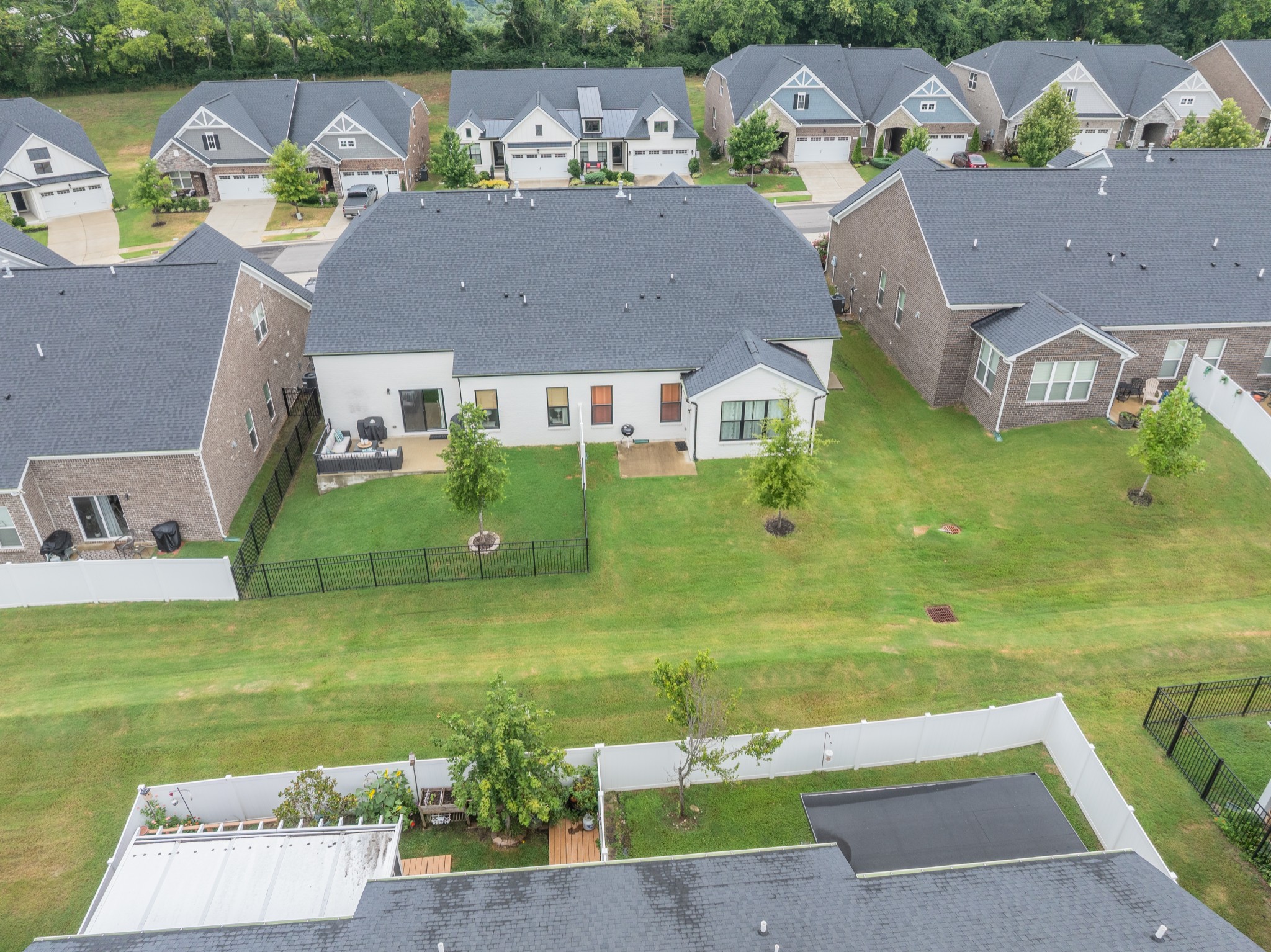 Hermitage, Tennessee 37076, United States, 3 Bedrooms Bedrooms, ,3 BathroomsBathrooms,Residential,Active,184579