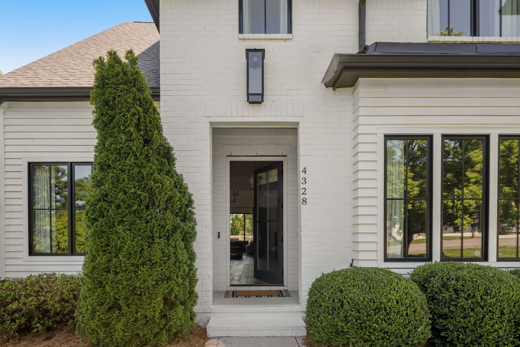 4328 General Bate Dr