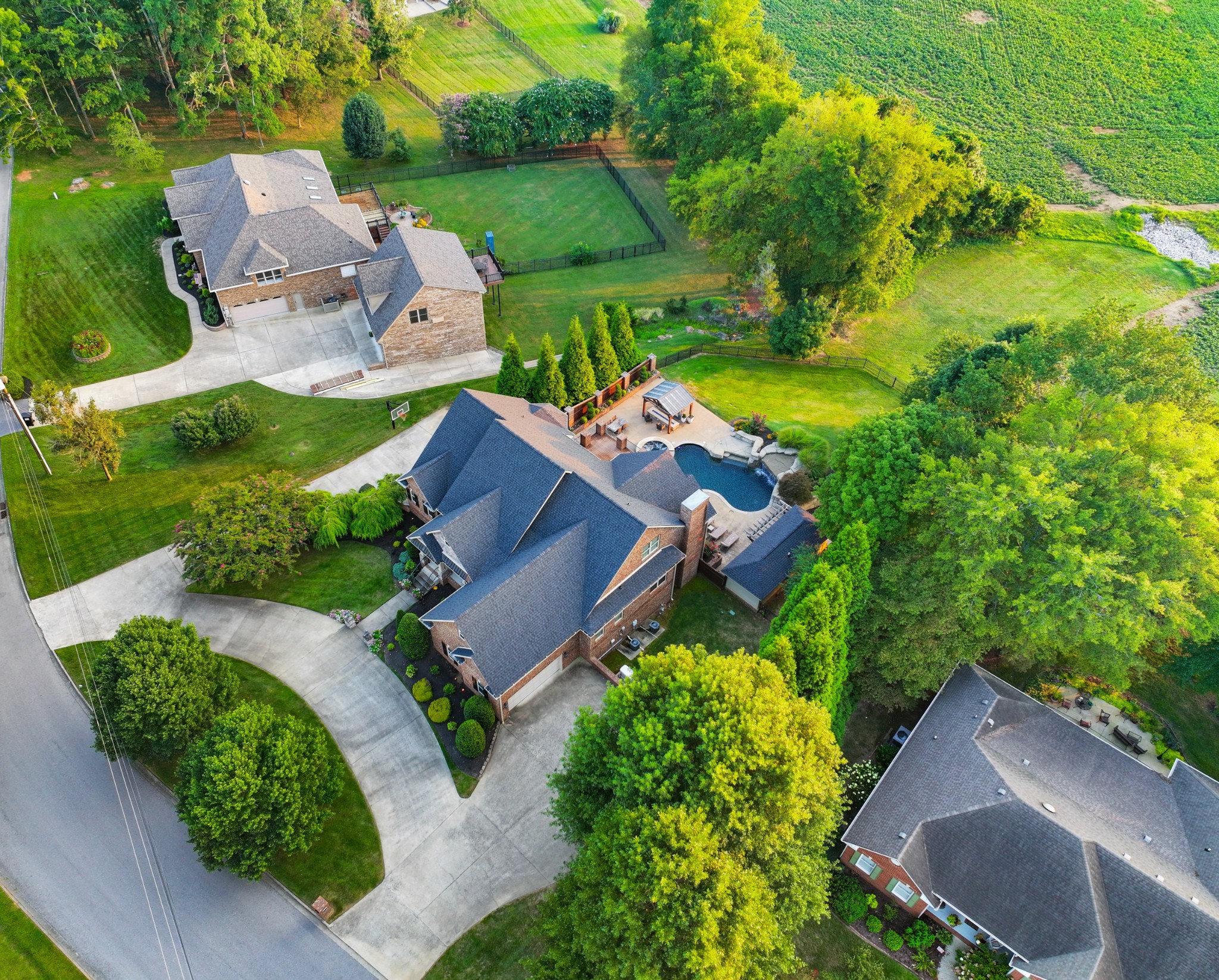 569 Pond Apple Rd