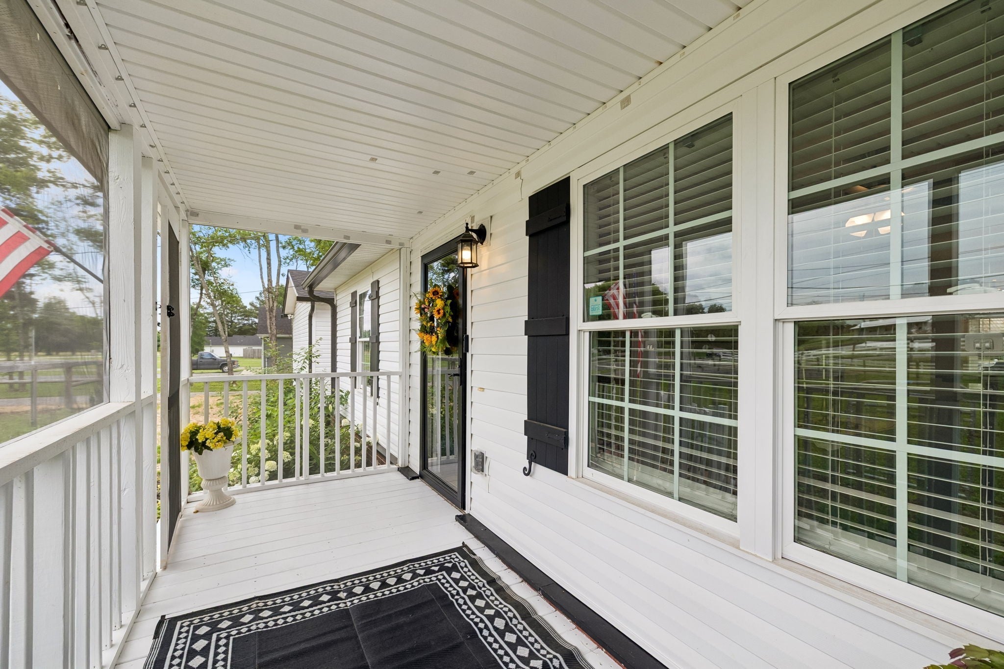 6782 Woodbury Pike