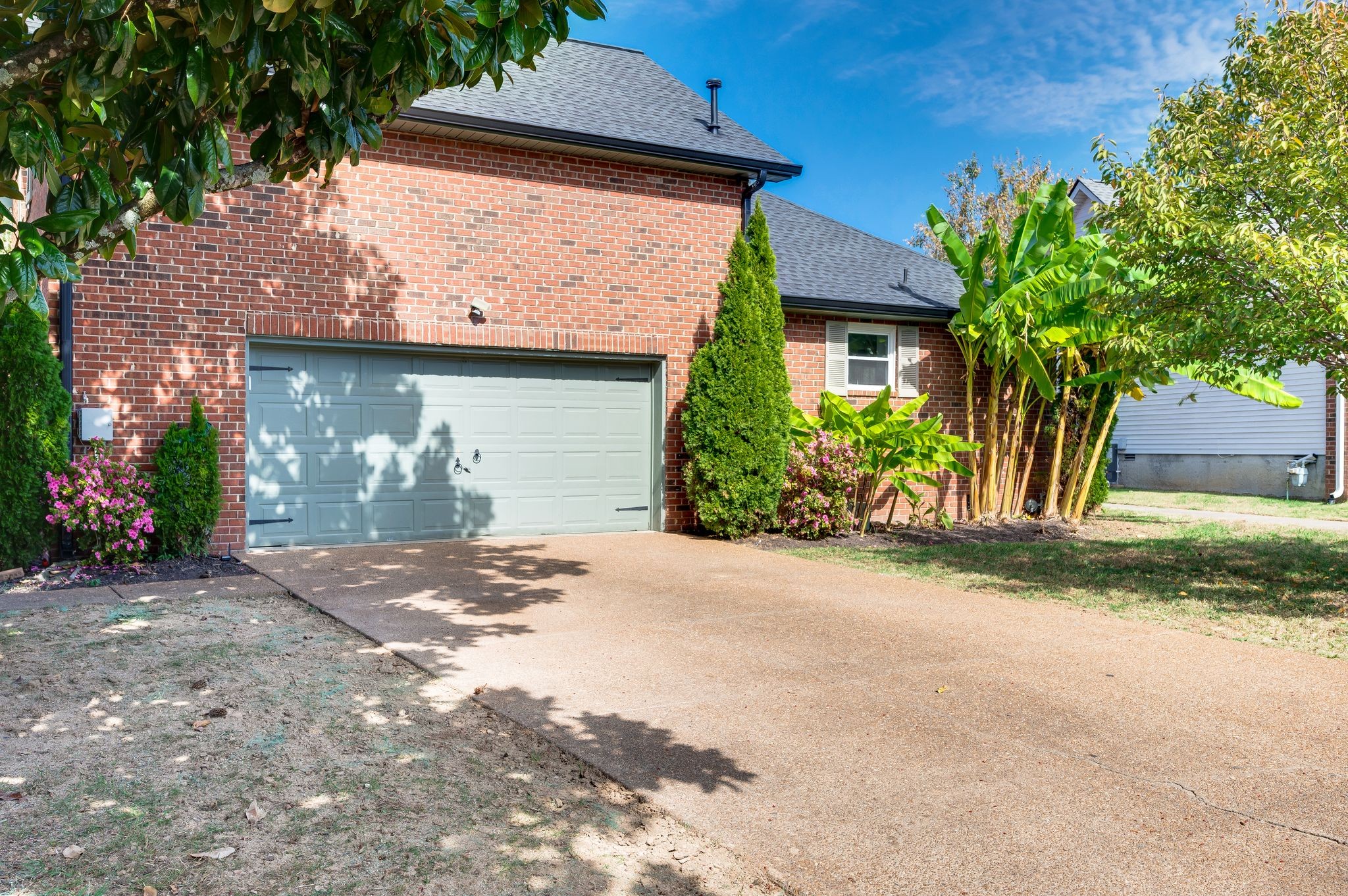 Antioch, Tennessee 37013, United States, 5 Bedrooms Bedrooms, ,2 BathroomsBathrooms,Residential,Active,234256