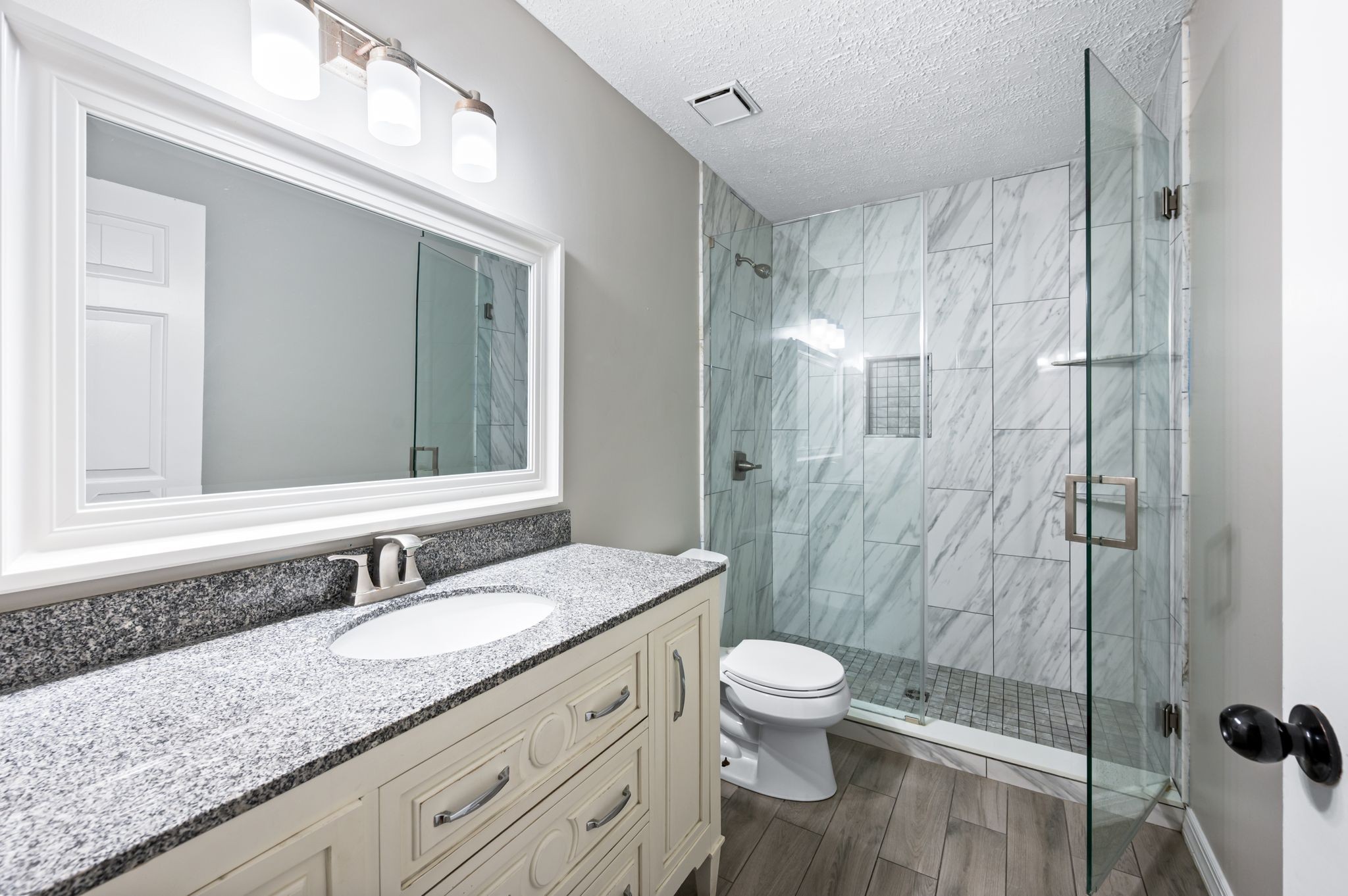 Antioch, Tennessee 37013, United States, 5 Bedrooms Bedrooms, ,2 BathroomsBathrooms,Residential,Active,234256