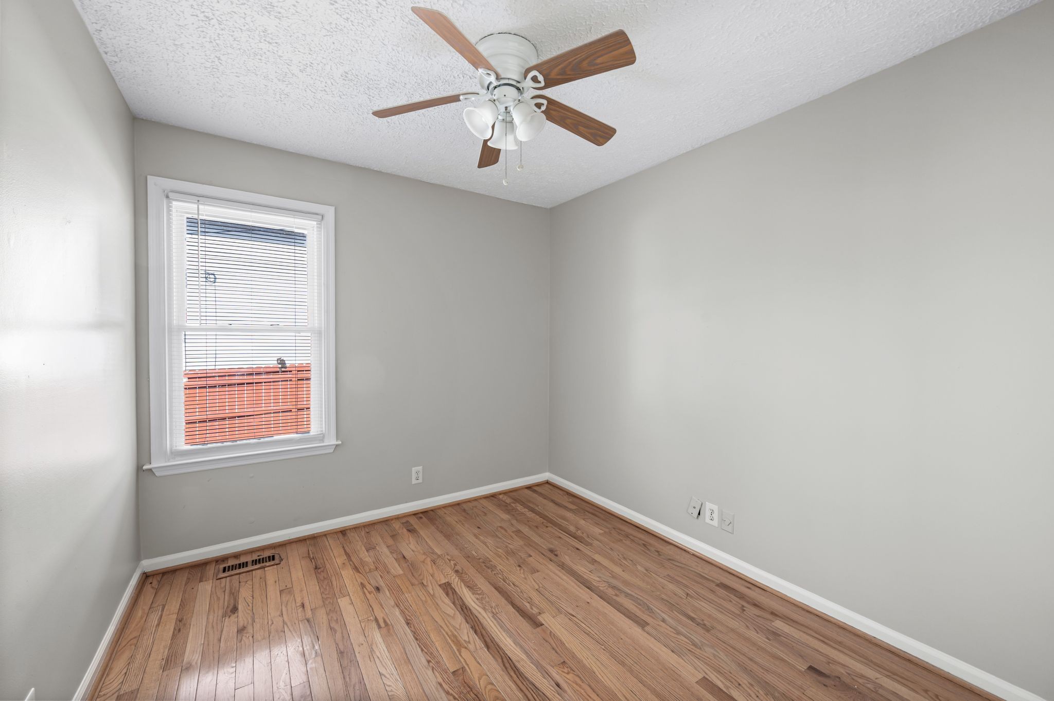 Antioch, Tennessee 37013, United States, 5 Bedrooms Bedrooms, ,2 BathroomsBathrooms,Residential,Active,234256