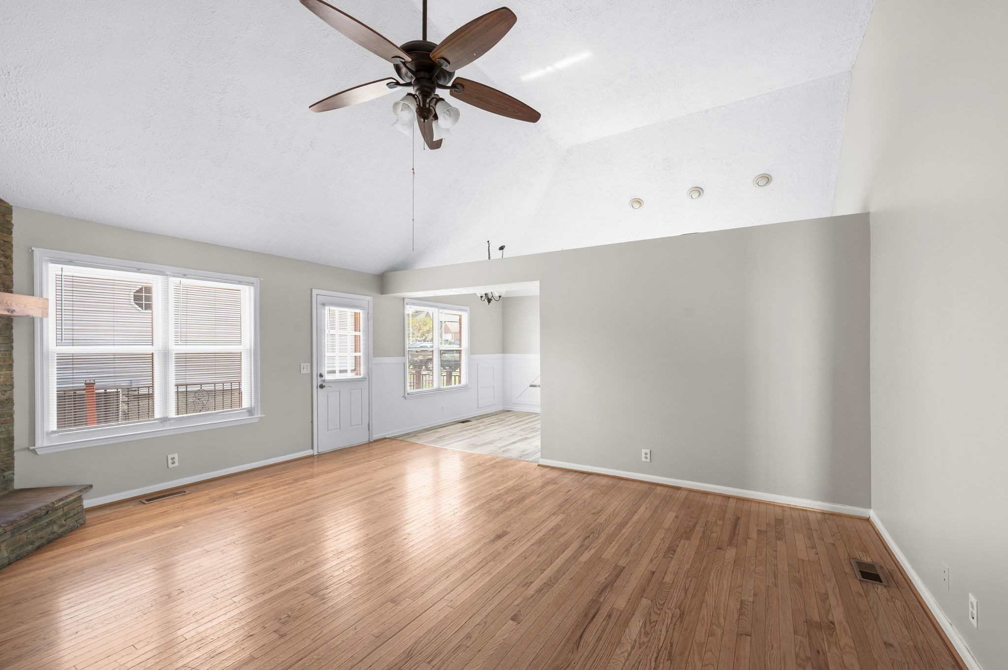 Antioch, Tennessee 37013, United States, 5 Bedrooms Bedrooms, ,2 BathroomsBathrooms,Residential,Active,234256