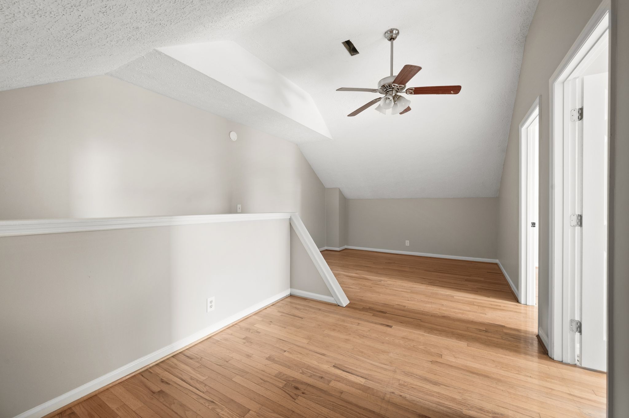 Antioch, Tennessee 37013, United States, 5 Bedrooms Bedrooms, ,2 BathroomsBathrooms,Residential,Active,234256