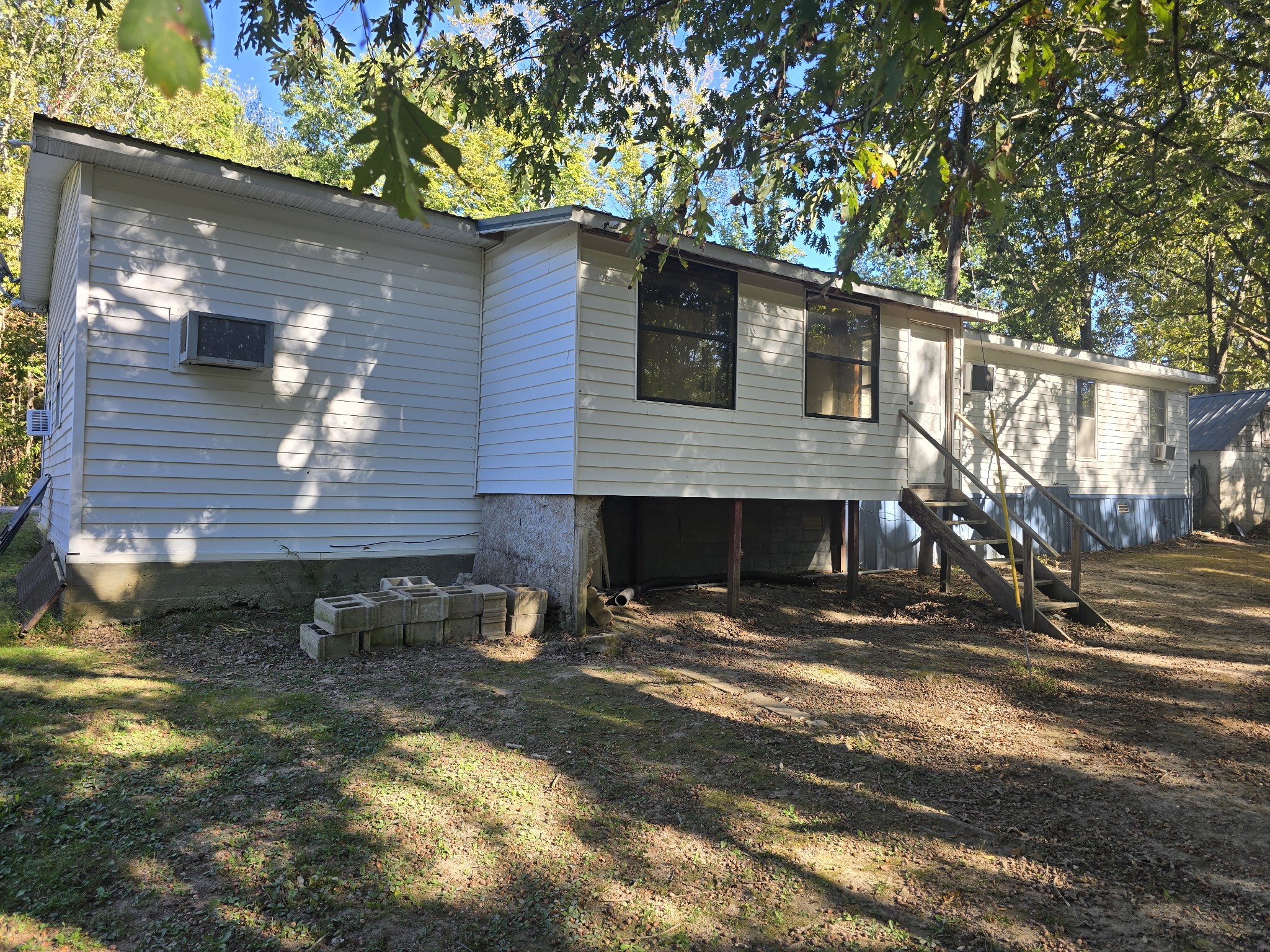 329 Clover Ln