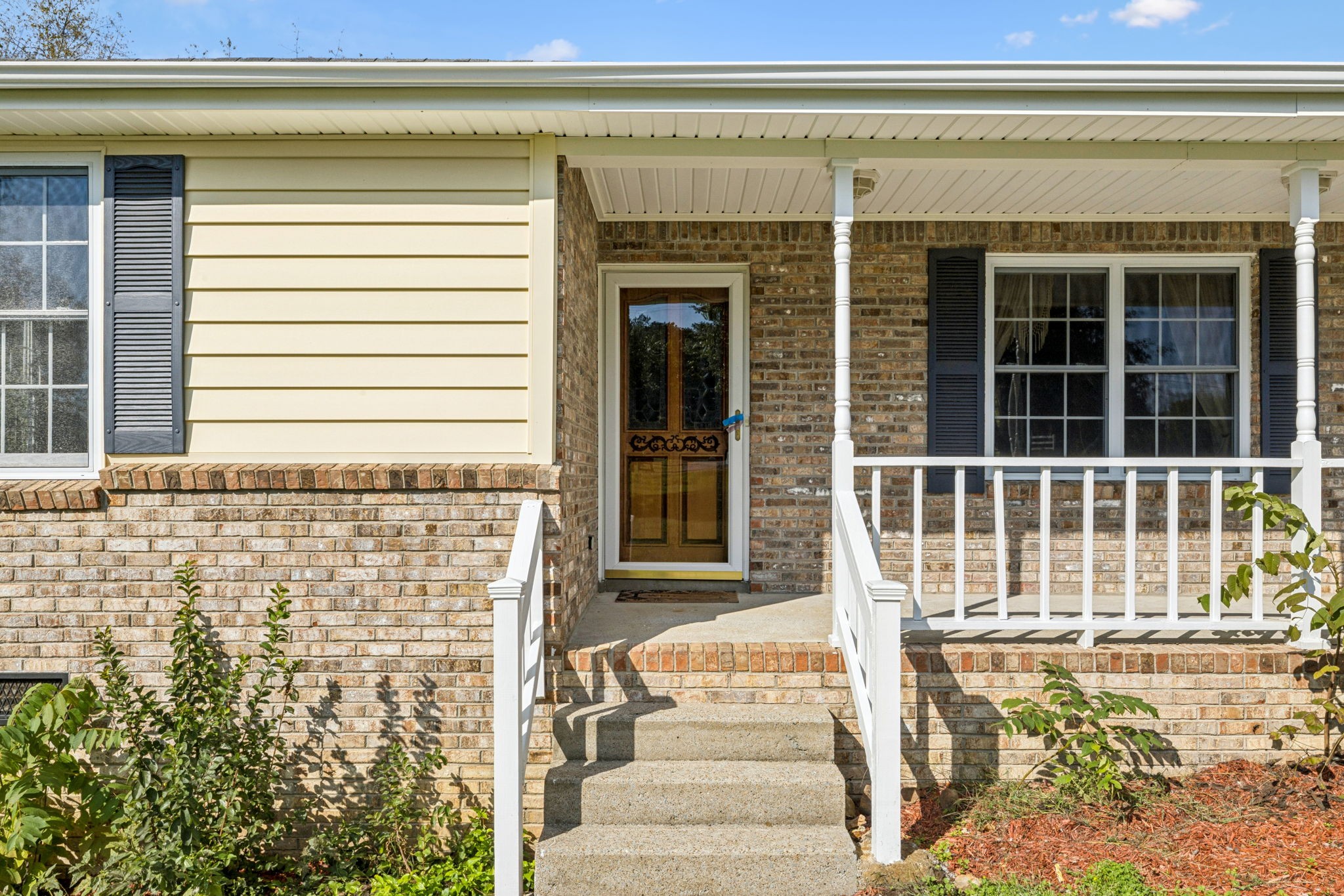 1010 Moncrief Cir