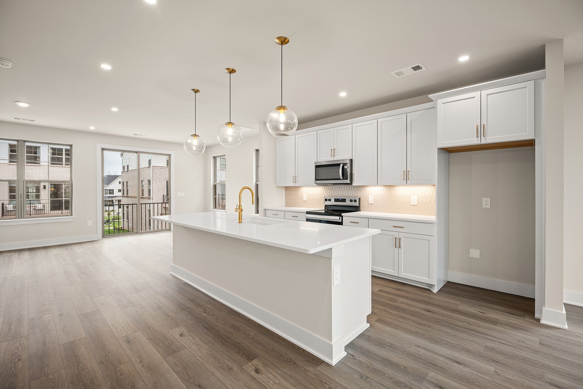 2615 Wilkinson Pike 1306