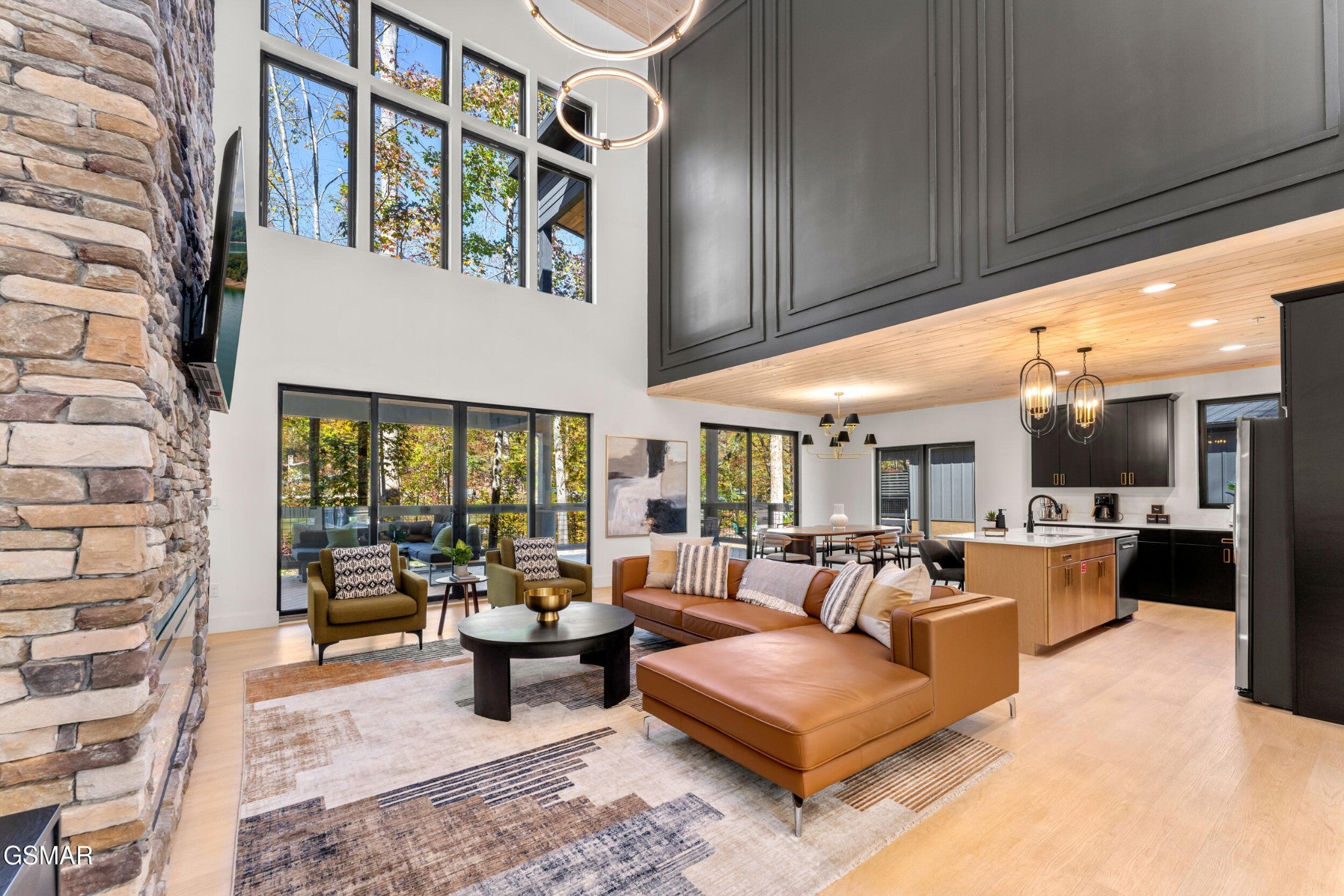 4143 Fontaine Way
