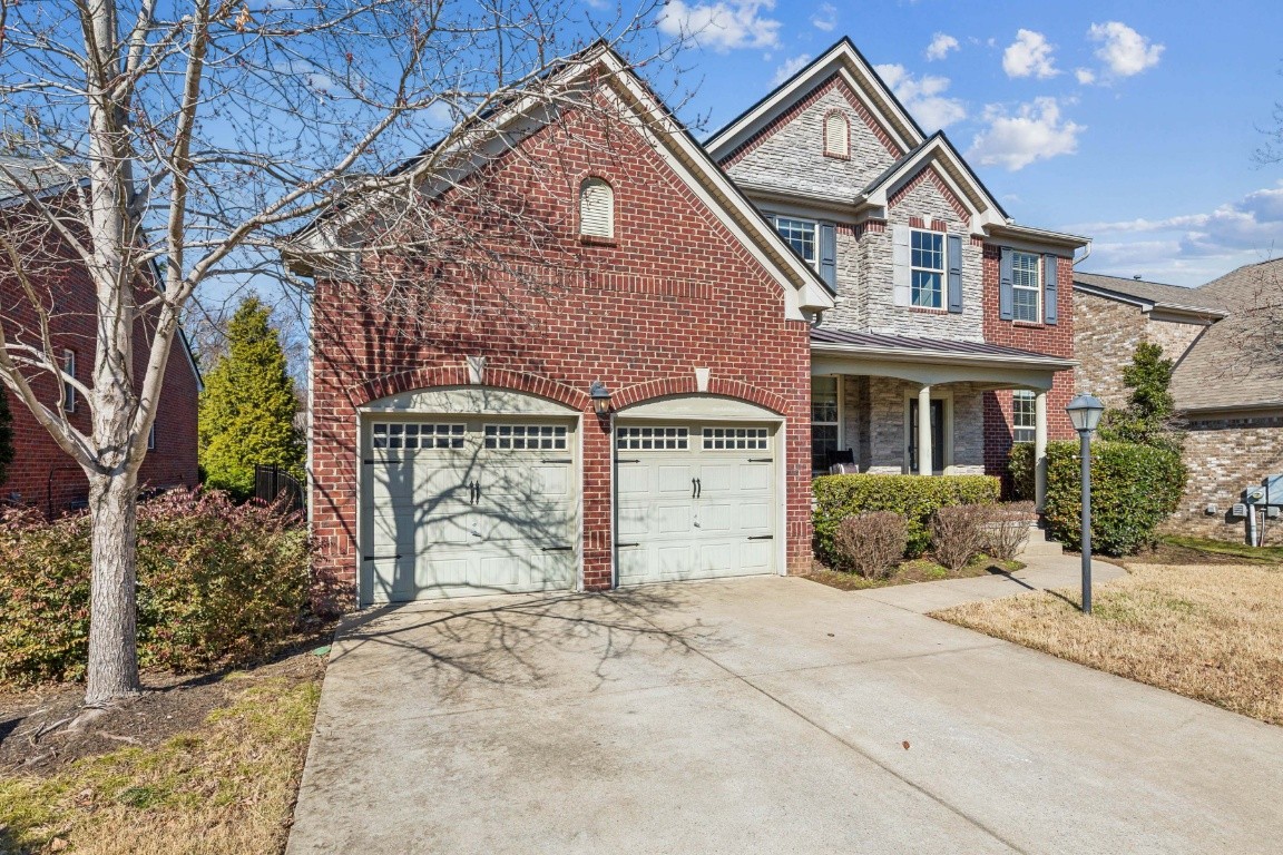 3125 Brookview Forest Dr