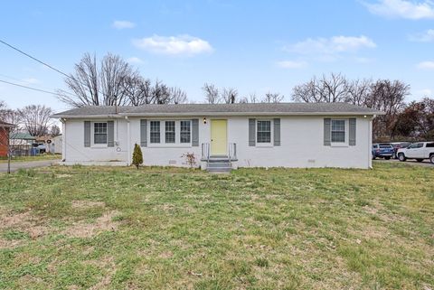 407 Sam Houston Dr Lebanon TN 37087