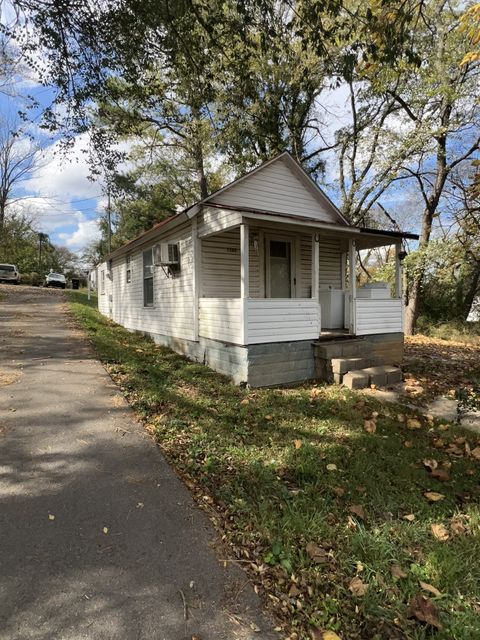 1202 Parker St Columbia TN 38401