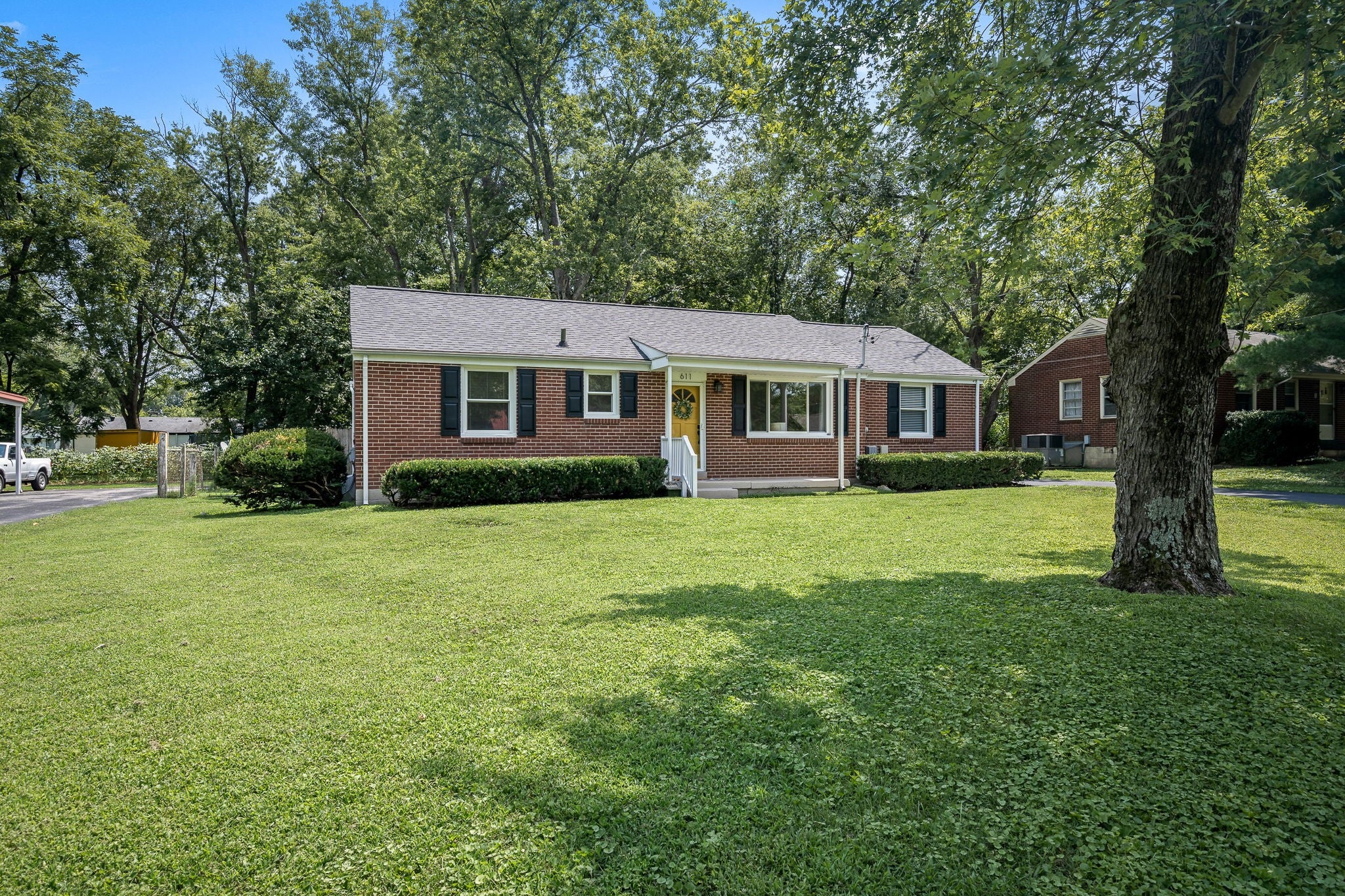 611 Thrush Pl