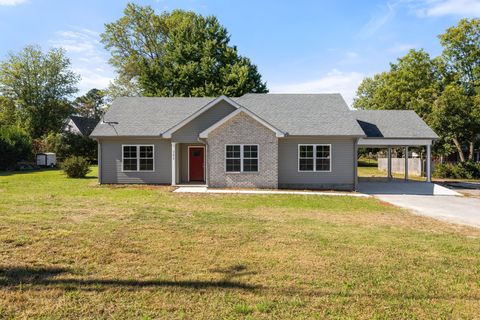 702 Adams Dr Shelbyville TN 37160