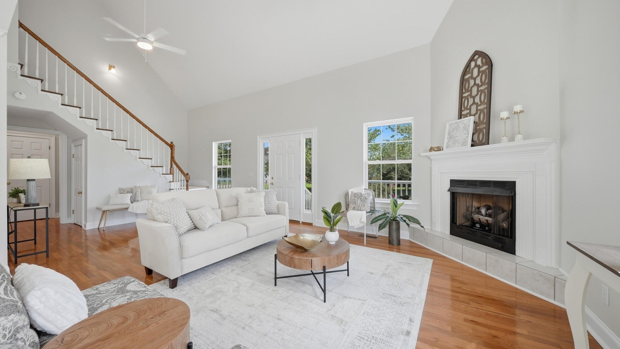 168 Windermere Lane NE