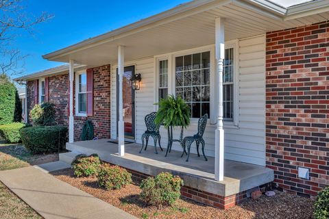 104 Homestead Dr Hendersonville TN 37075