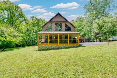 Photo of 825 Shady Pl, Smithville, TN 37166 (MLS # 3204058)