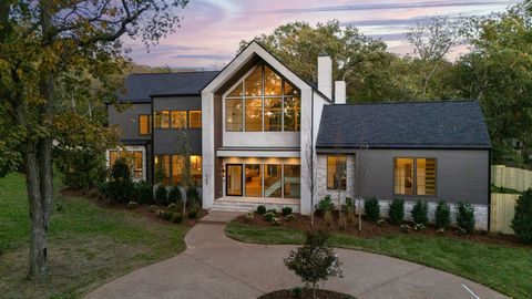 743 Richfield Dr Nashville TN 37205