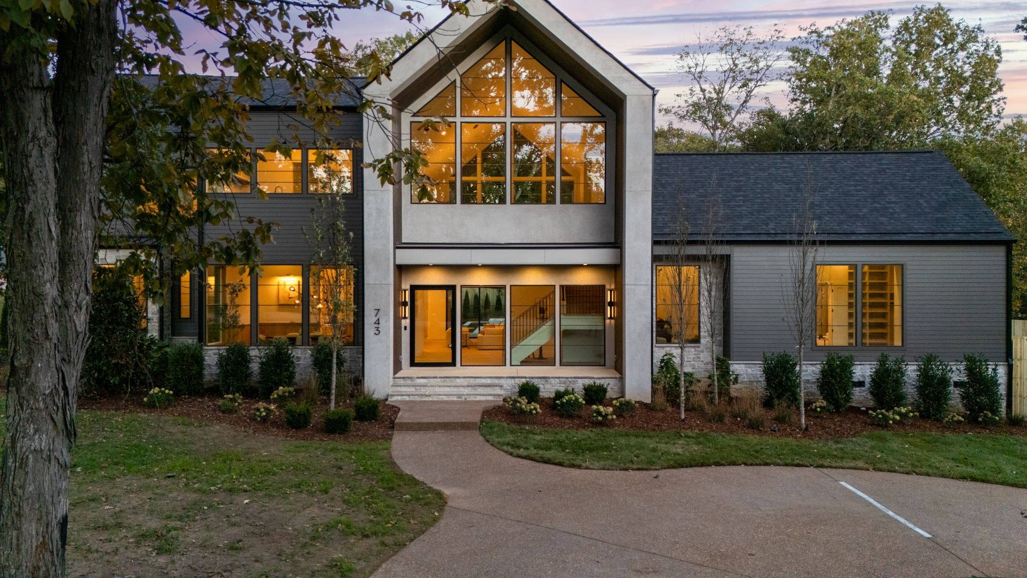 743 Richfield Dr