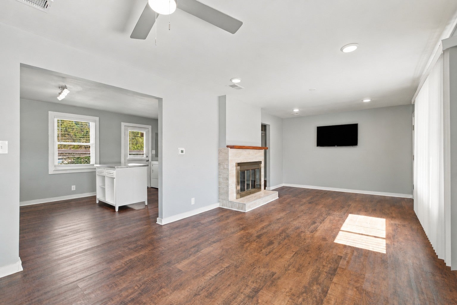 935 Seymour Ave