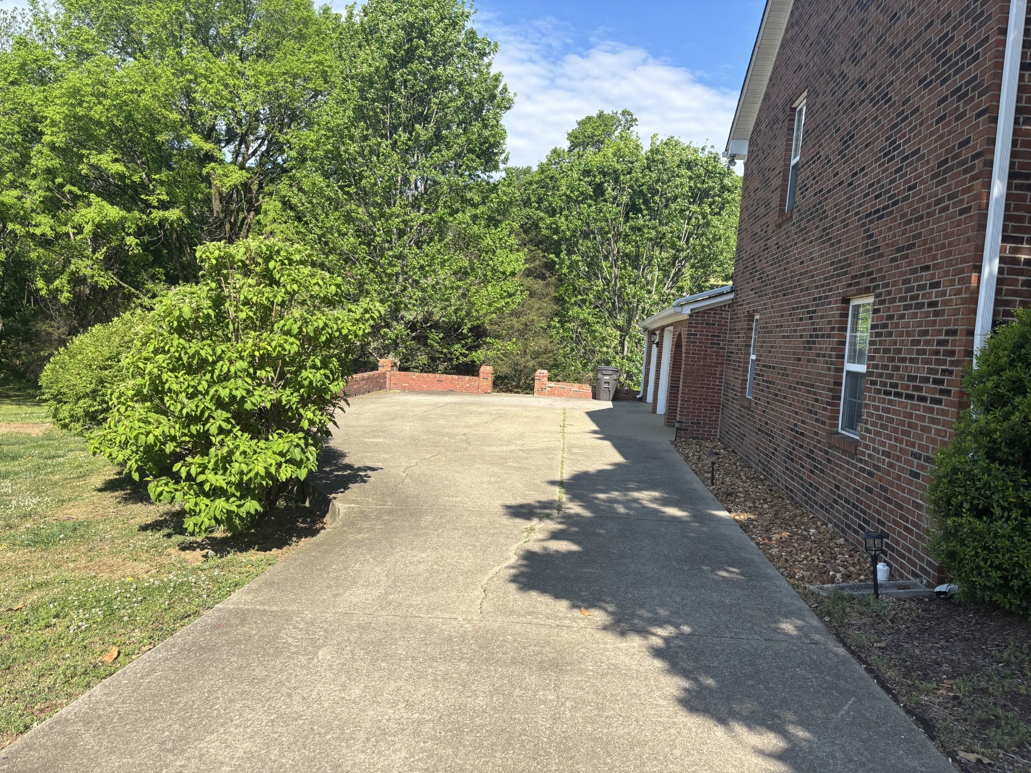 1739 Collins Hollow Rd