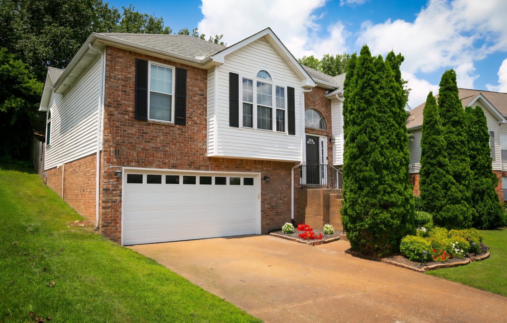 319 Freedom Dr
