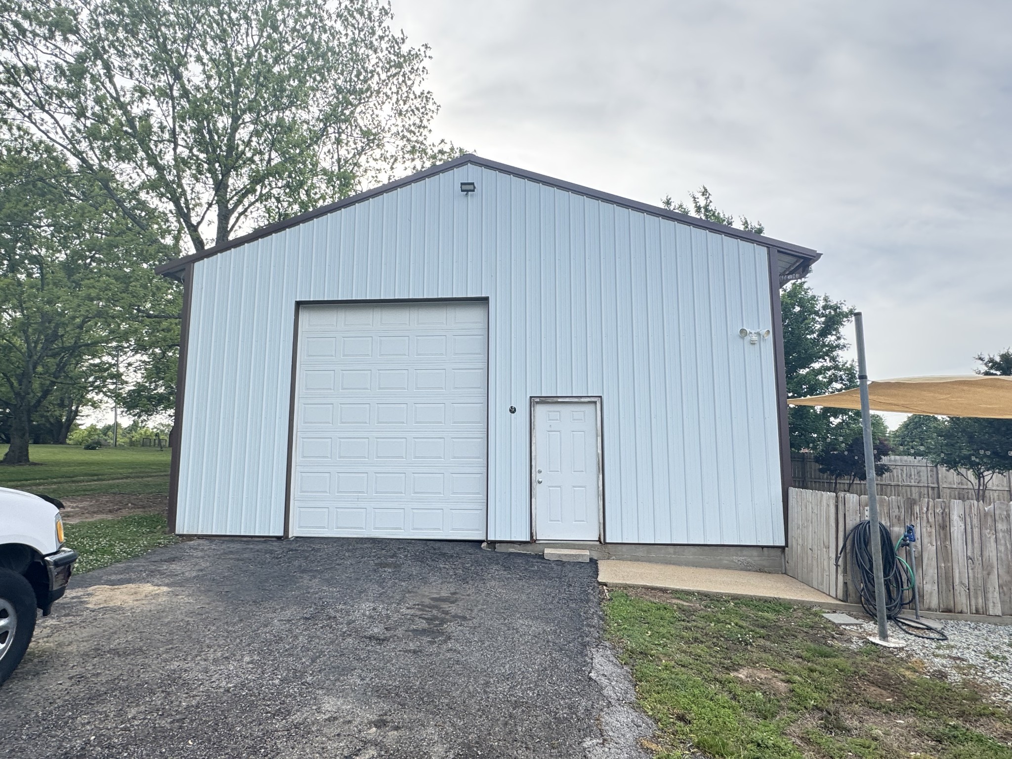 19 Westside Rd