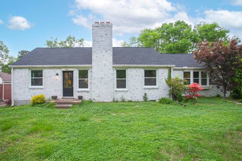 2314 Deerwood Dr Nashville TN 37214
