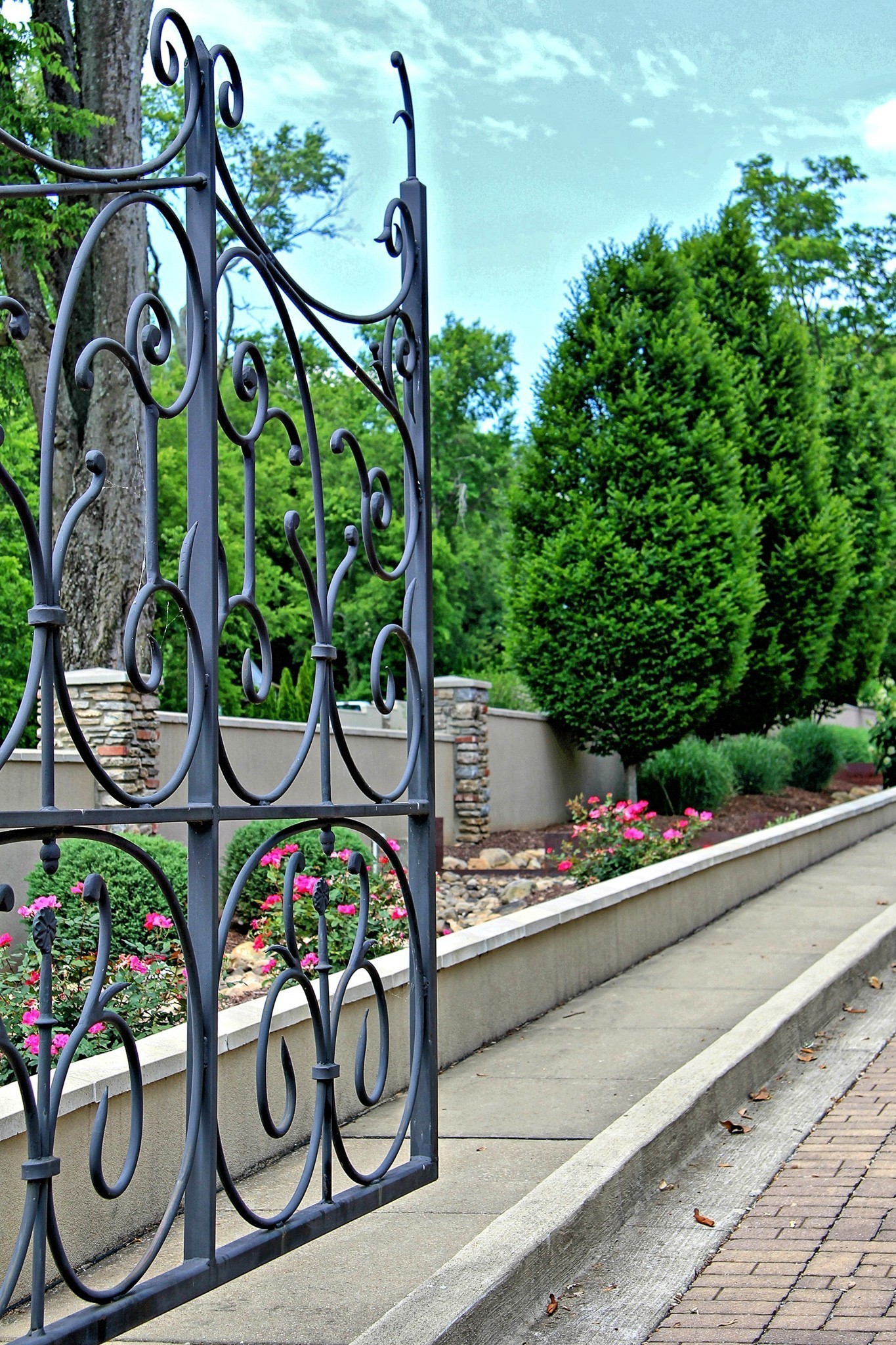 Search Listings 2 721 Halcyon Way