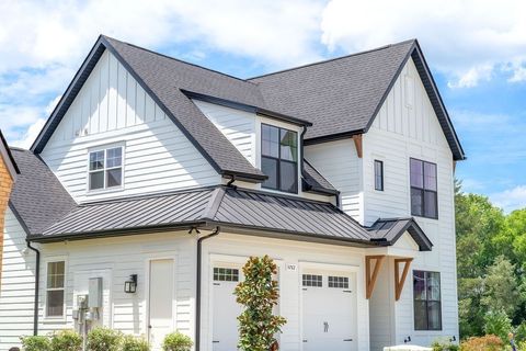 5762 Willoughby Way Murfreesboro TN 37129